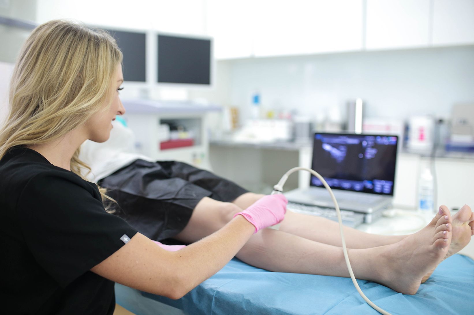 There are many ways to treat varicose veins and spider veins. Find out what your best treatment options are today at a top vein center, NYC in 2020.