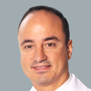 Dr. Juan Montoya