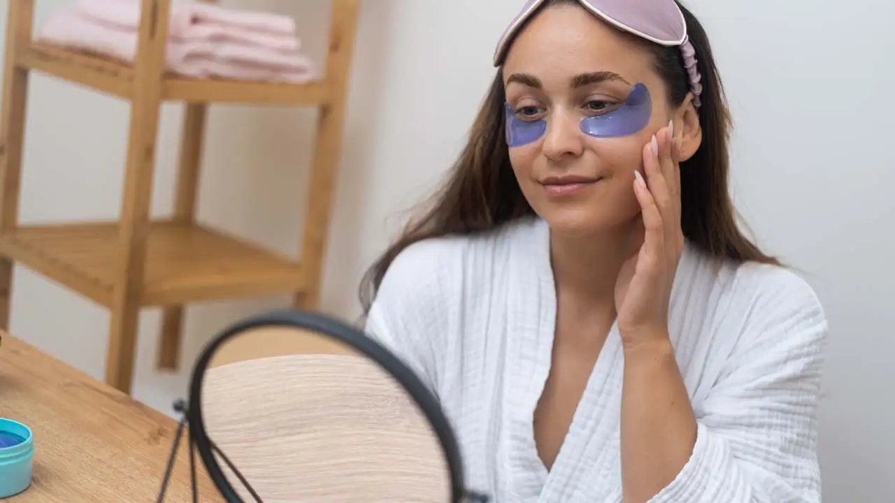 Did you know these 5 causes of puffy face? #3 Will shock you
